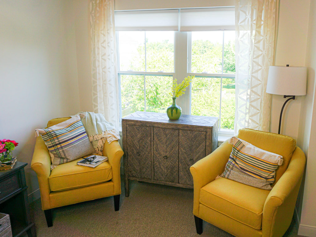 Preston Studio Apartment with Furniture